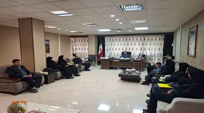 تجلیل از مقام زن و مادر در سازمان همیاری شهرداری‌های استان کرمانشاه  